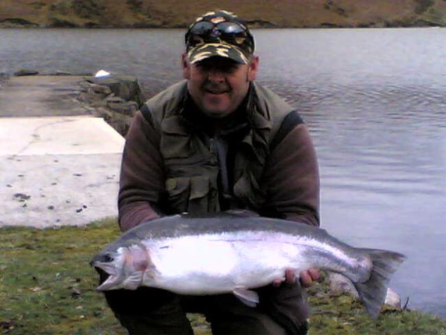 Derik Duckett with his 13lb 4oz from the breakwater